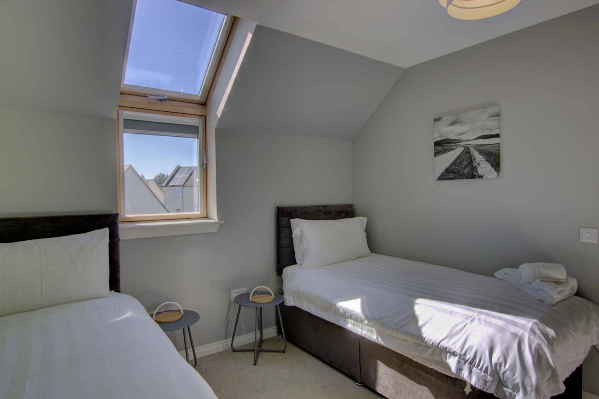 3 Mackay Road, Dornoch Villa ภายนอก รูปภาพ